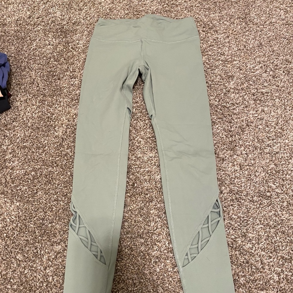 Alo Yoga leggings